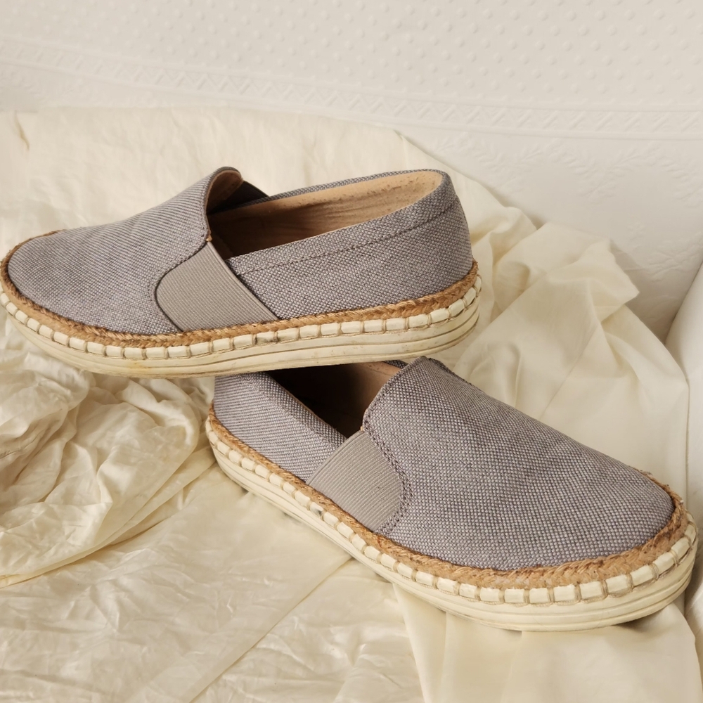 LADIES 8 SODA SLIP ON SHOES